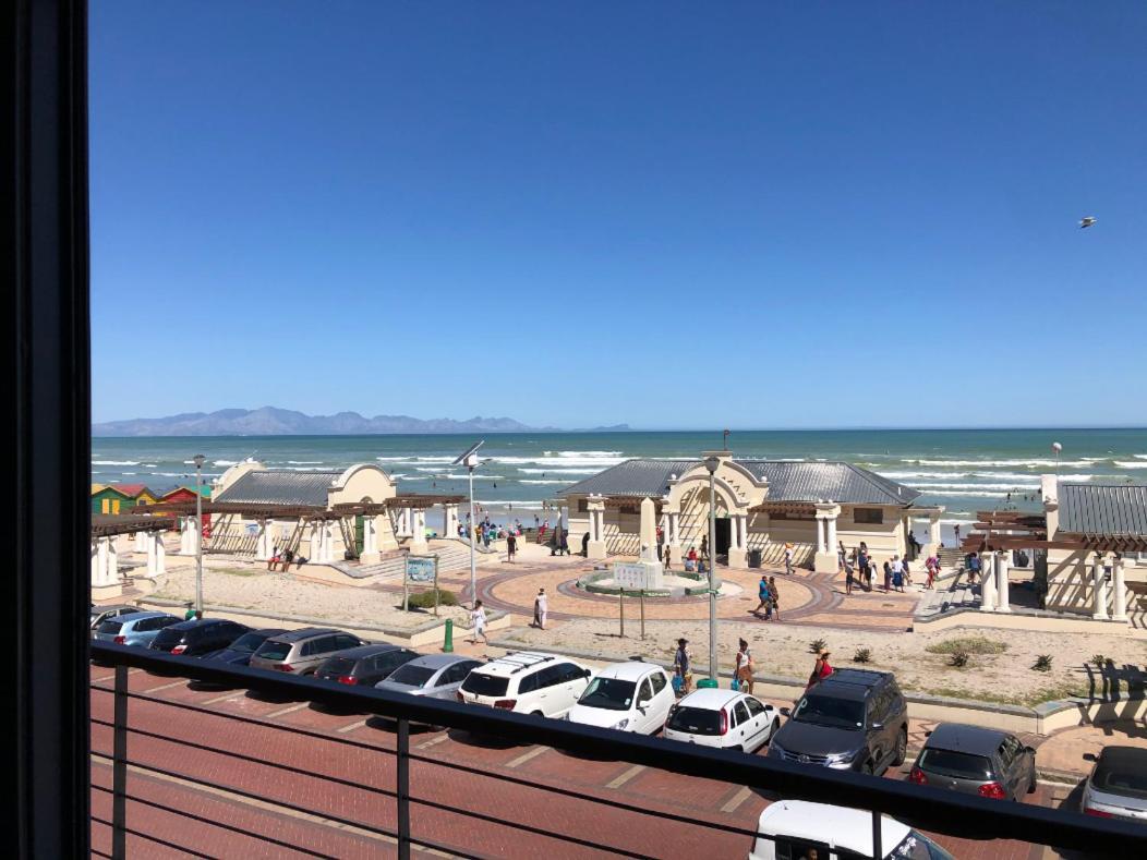 At The Beach - Muizenberg Cape Town Exterior photo
